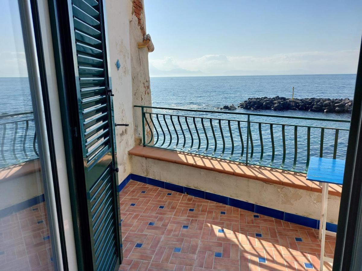 Marechiaro House Bed & Breakfast Наполи Екстериор снимка
