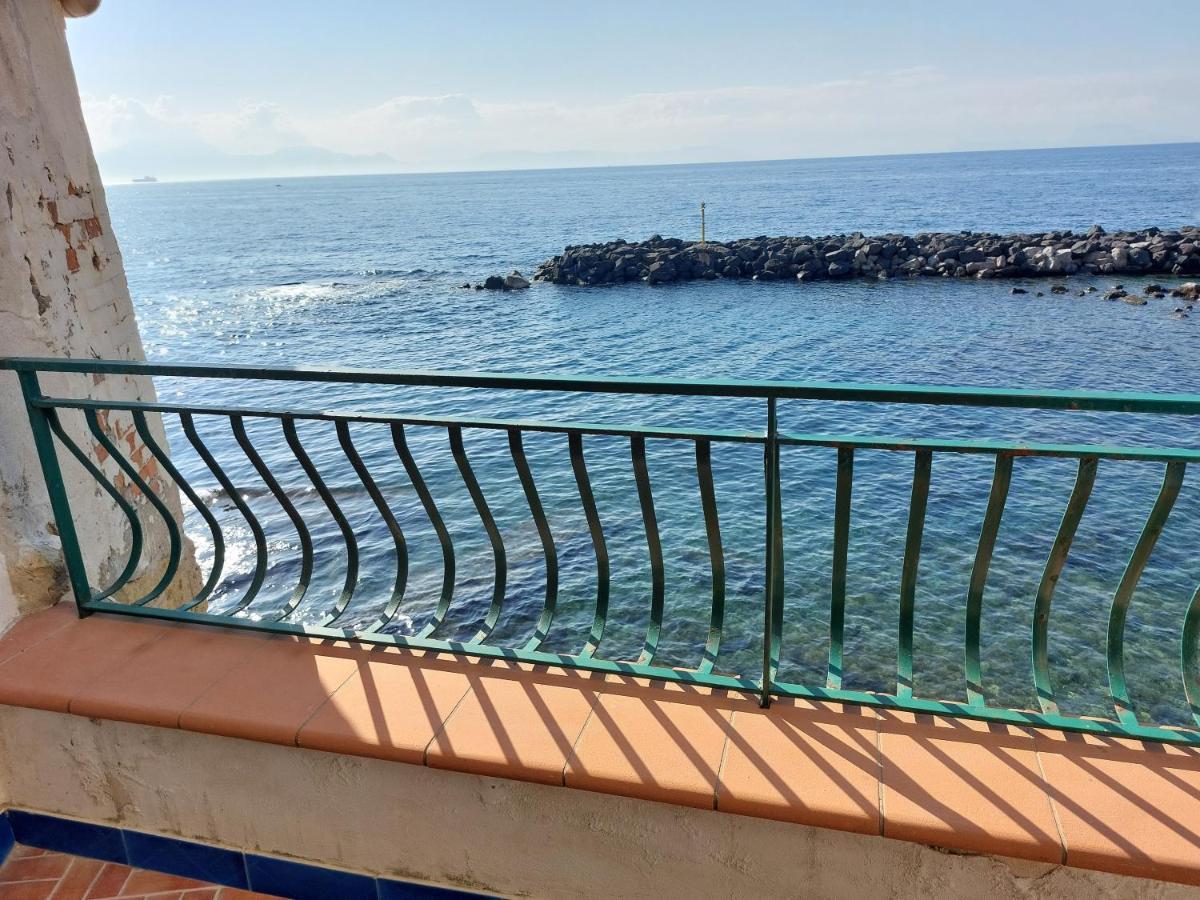 Marechiaro House Bed & Breakfast Наполи Екстериор снимка